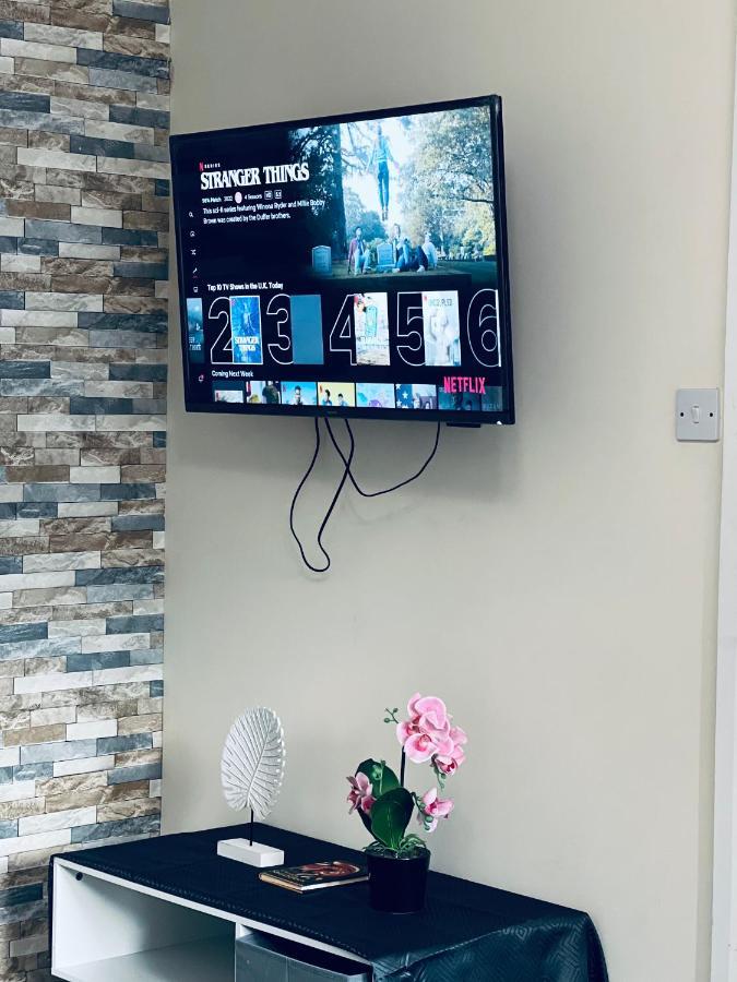 Lovely 1bed Serviced In Heart Of EDI